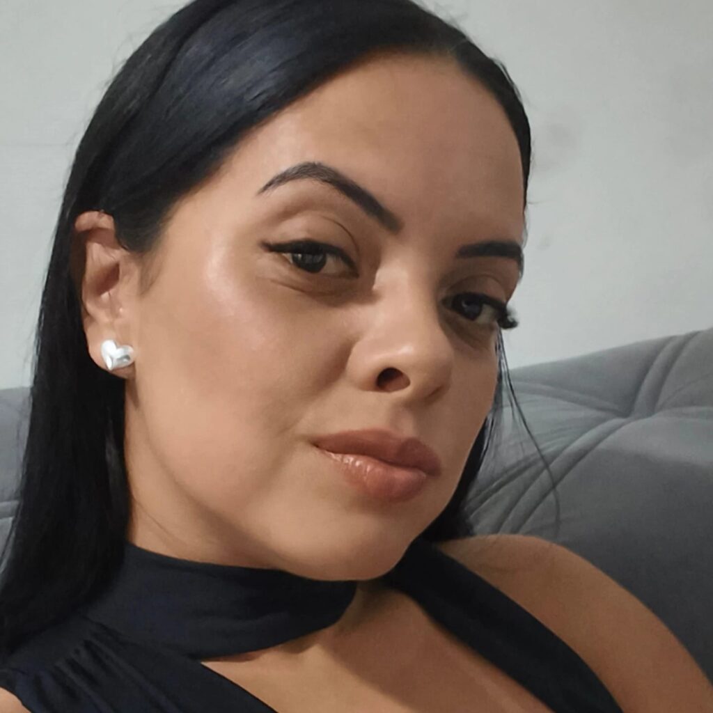 Karina Oliveira Portela